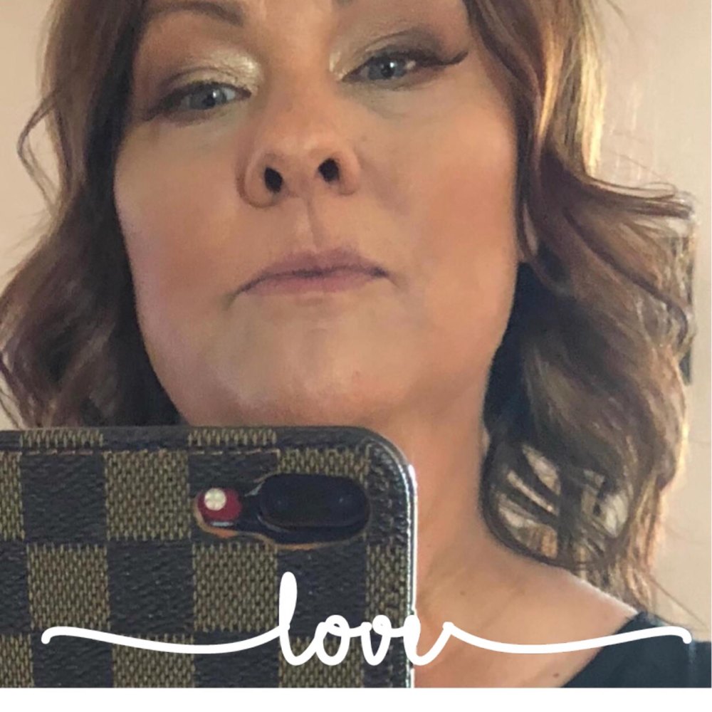 Meet your Posher, Angie